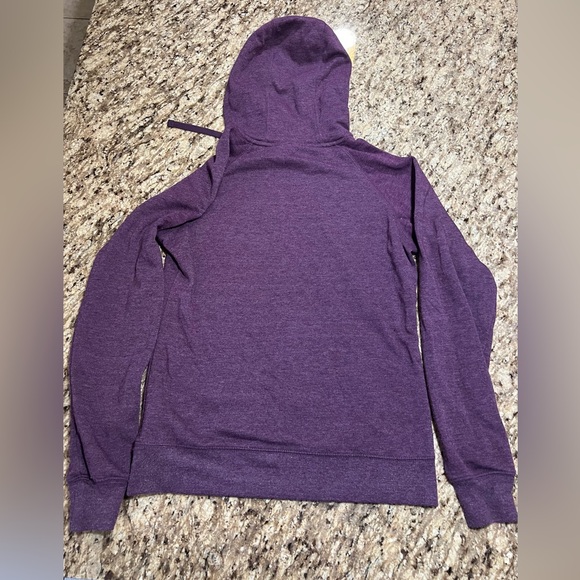Women’s Purple North Face hoodie - M - Picture 3 of 5